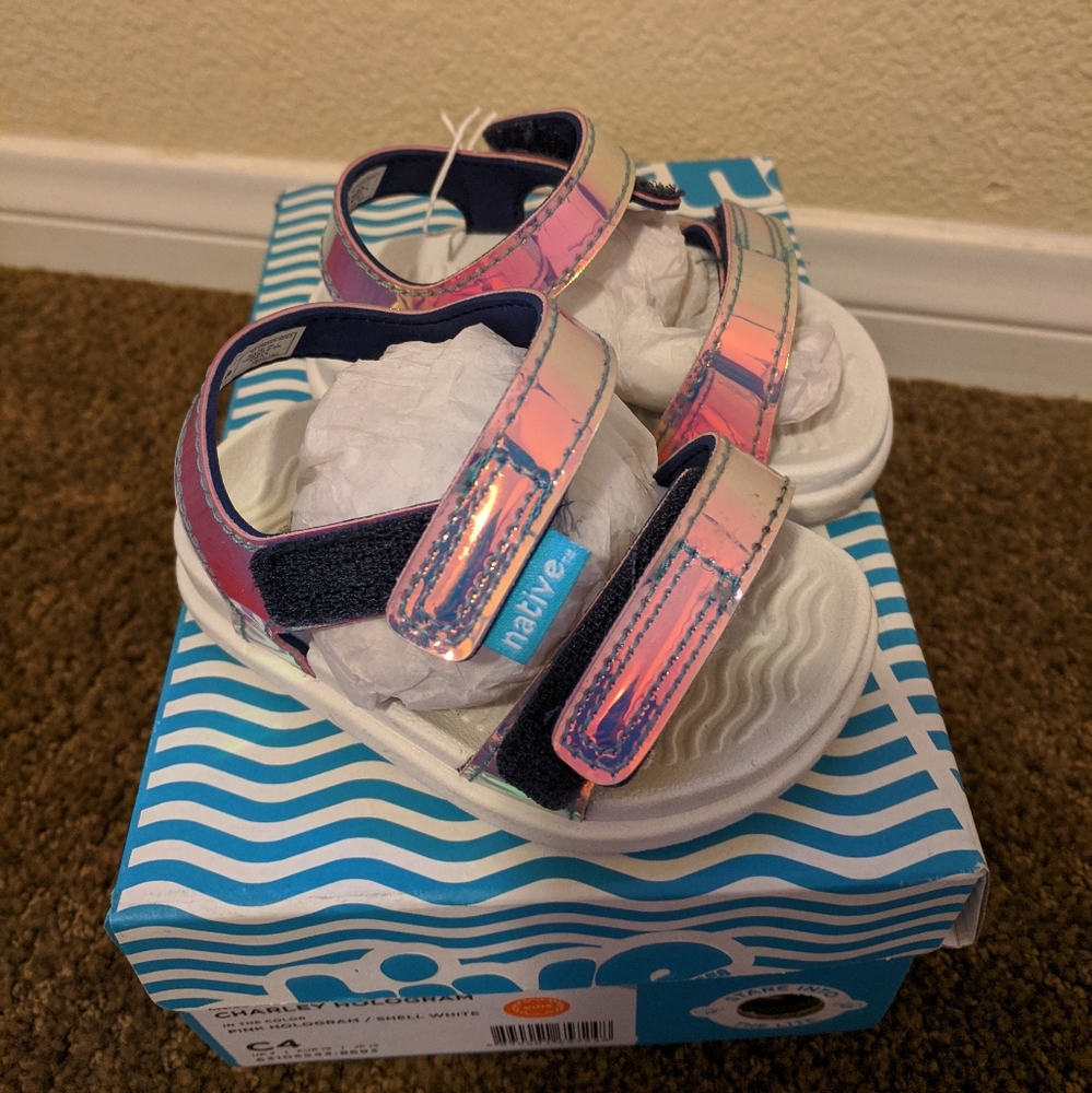 Native Velcro sandals size 4